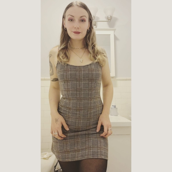 mikaelaleeb